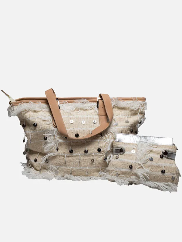 THE BERBERATTITUDE POUCH