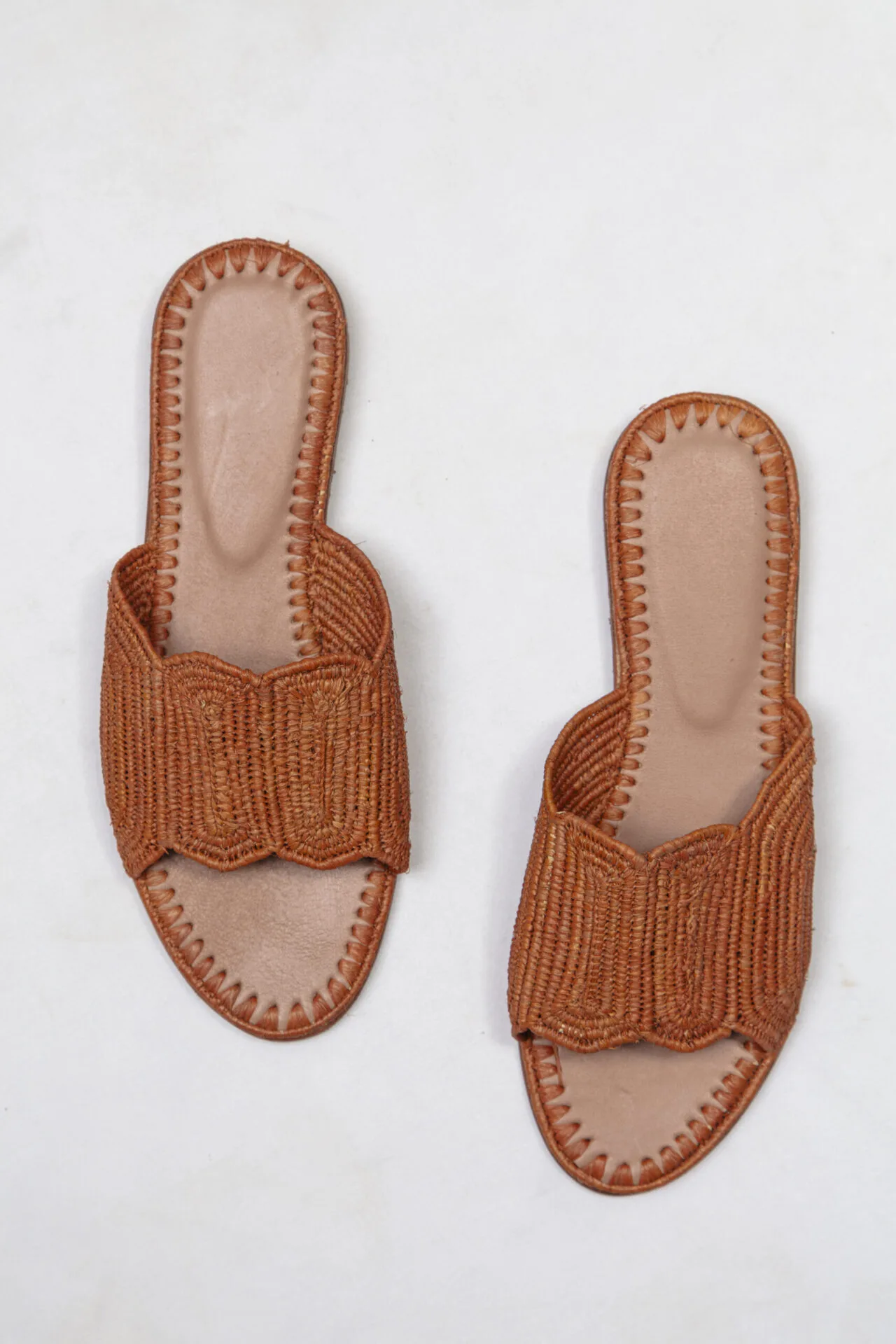 MOUNA RAFFIA SLIDE SANDAL