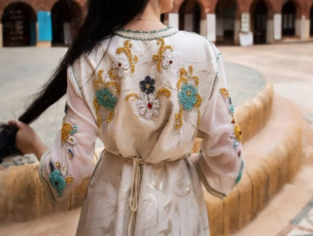 raditional Moroccan wedding dress
